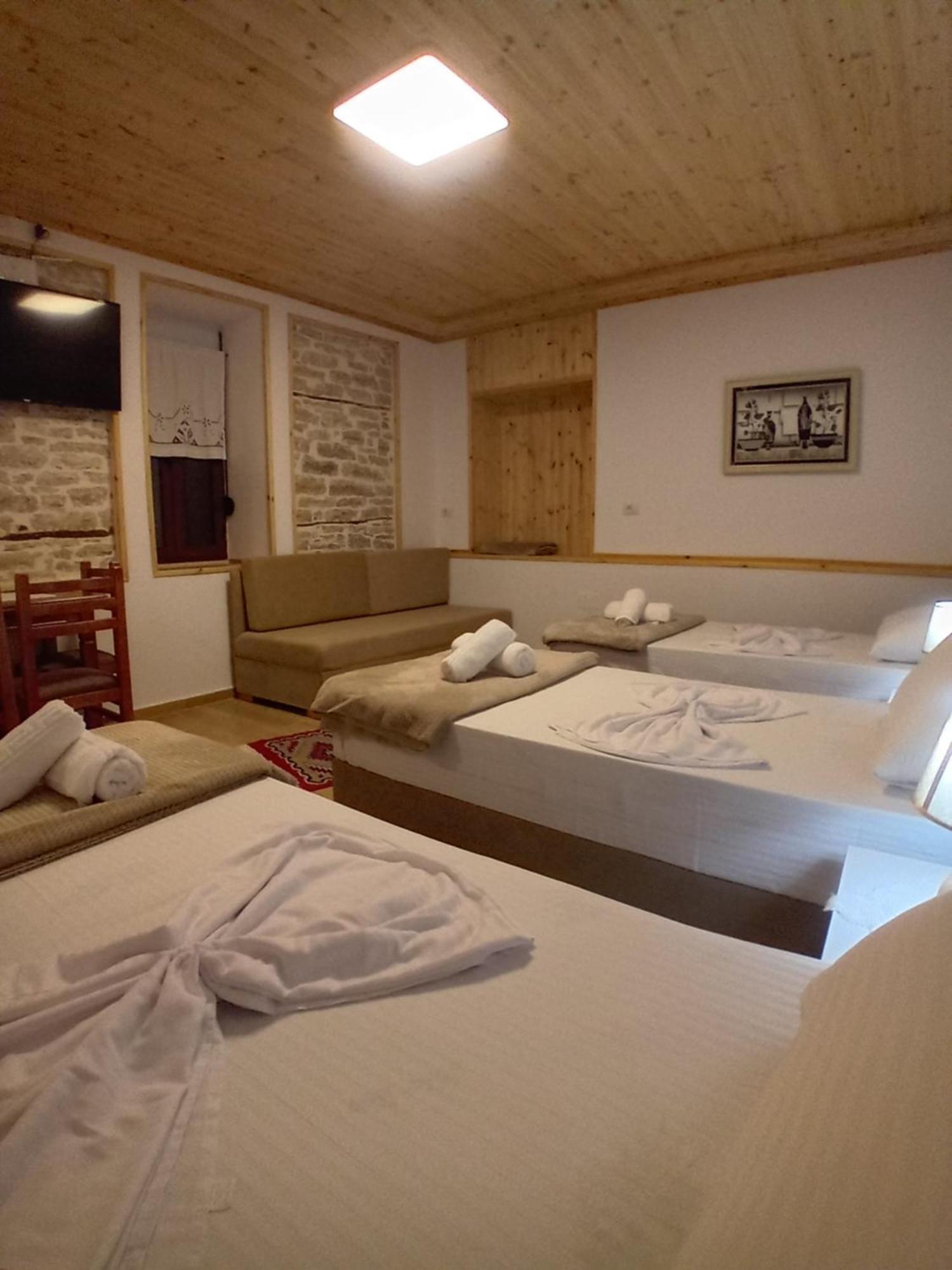 Gasthof Arpet Gjirokastër