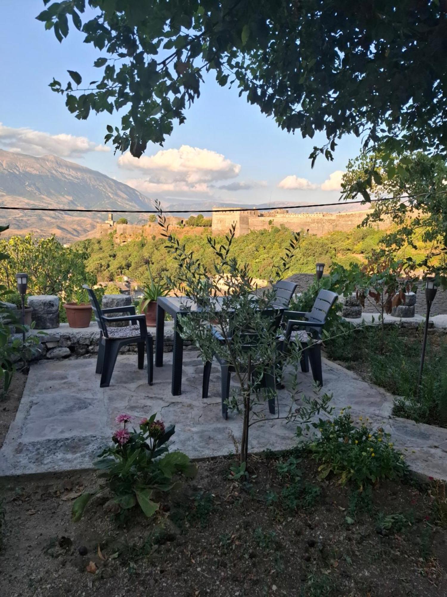 Arpet Gjestgiverier Gjirokastër