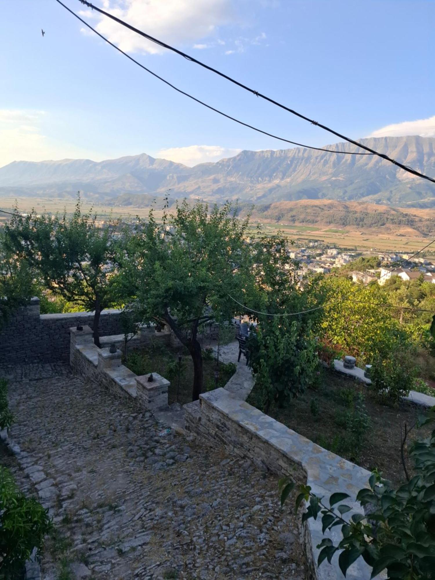 Arpet * Gjirokastër